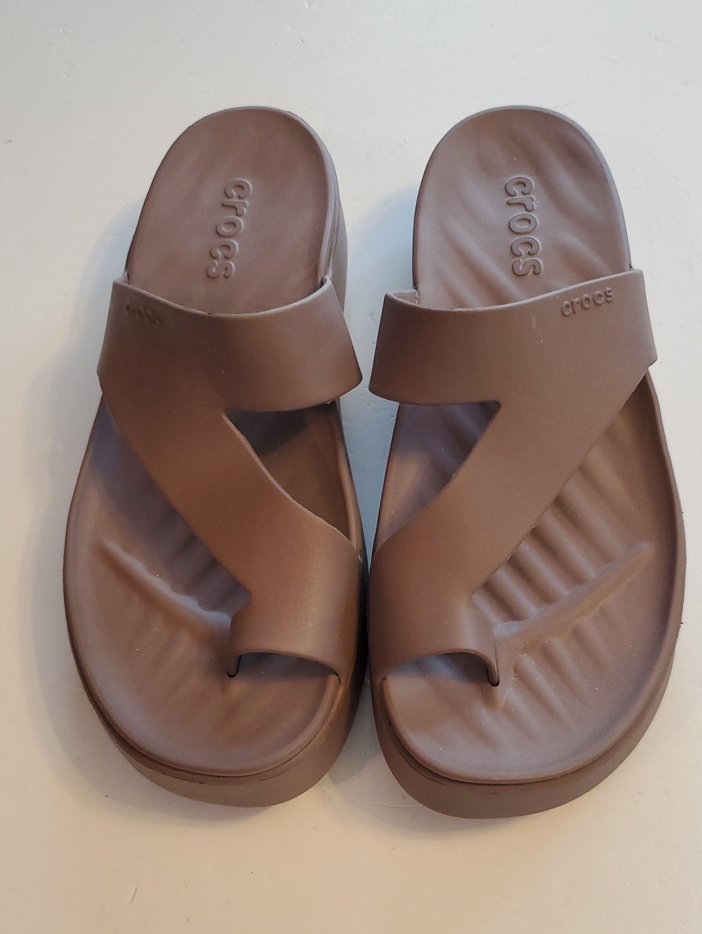 CROCS